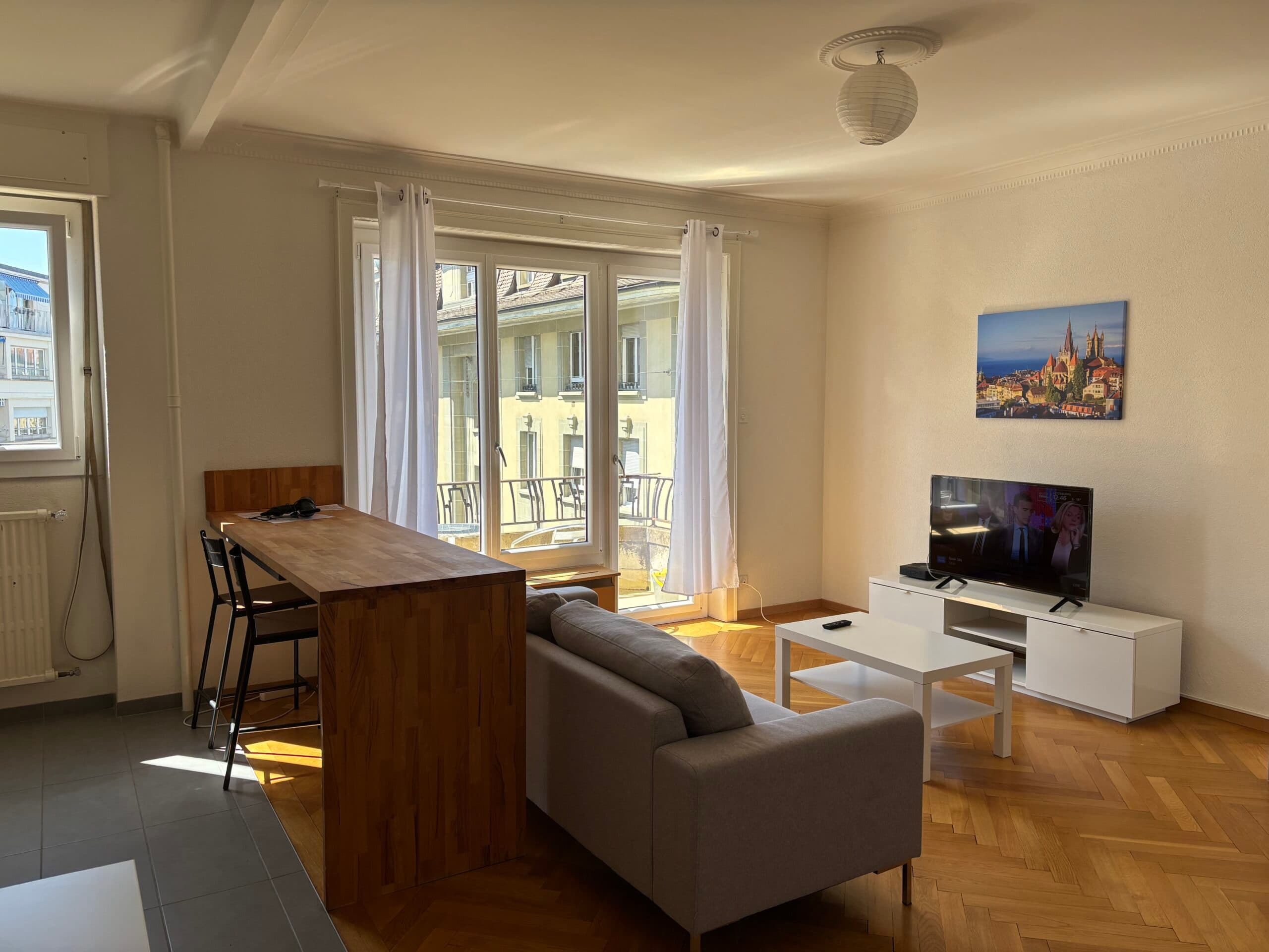 Spacious, sun-filled 1.5 rooms — comfort & convenience