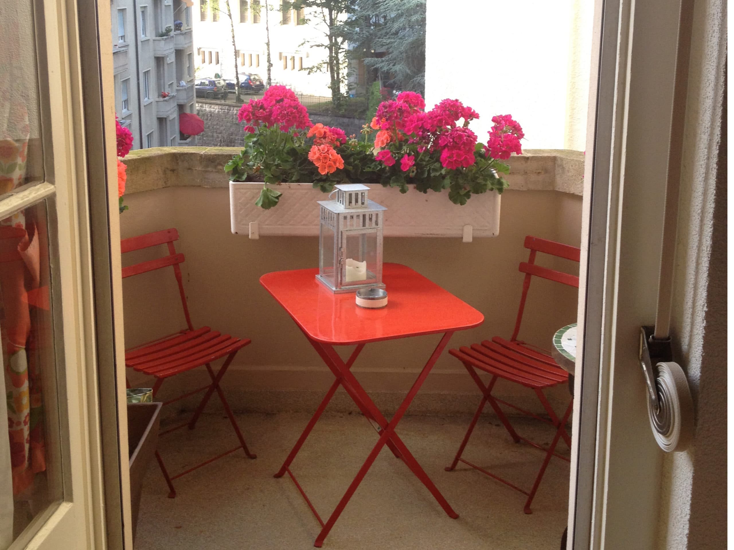 Spacious furnished apartment — central