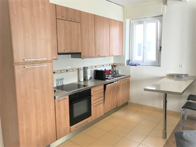 Cozy studio close to city centre and train station