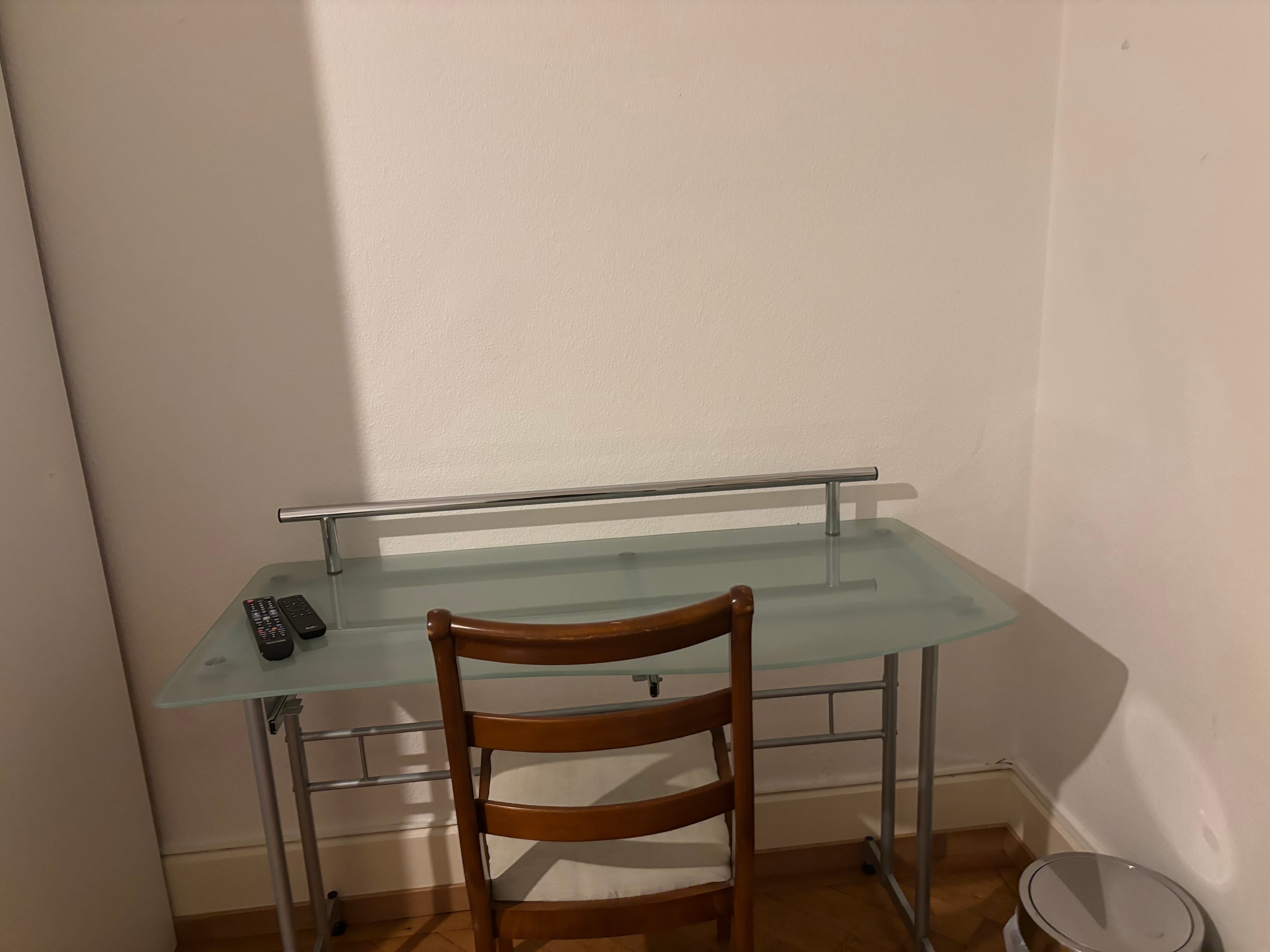 Lausanne central: 2-bedroom near train & metro