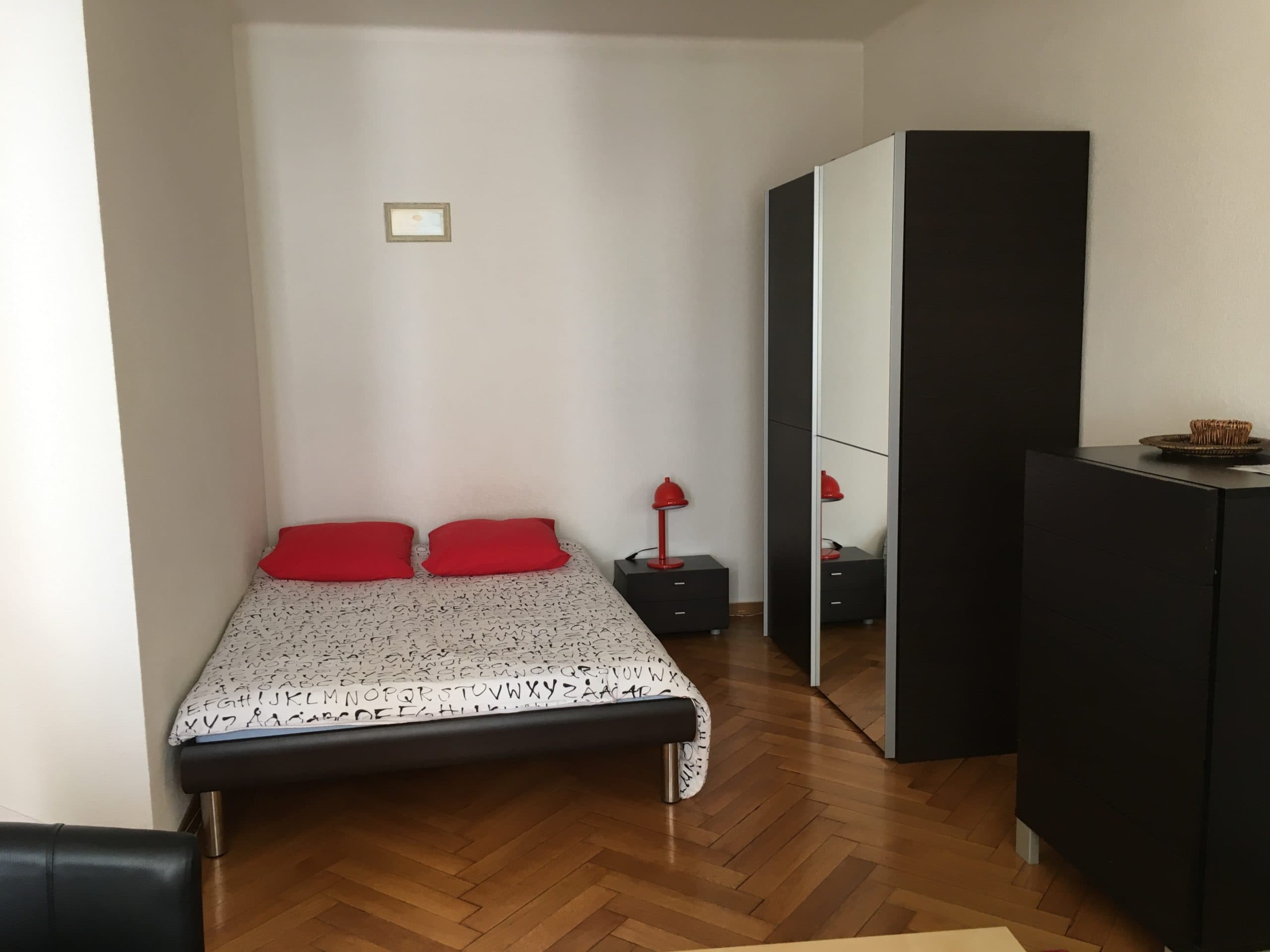 Cozy studio for two — quiet, central Lausanne